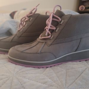 Vionic Nolan Waterproof Hiking Boots Size 9 (Womens)